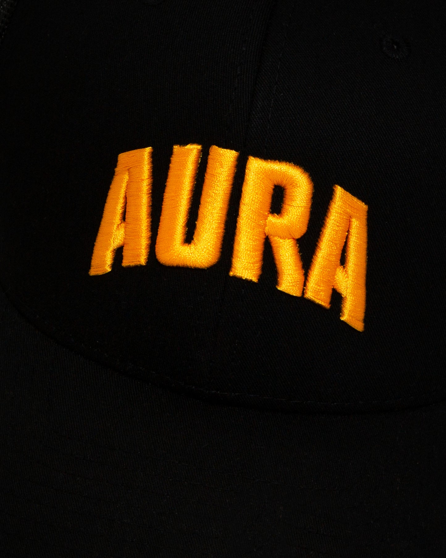 AURA TRUCKER CAP BLACK